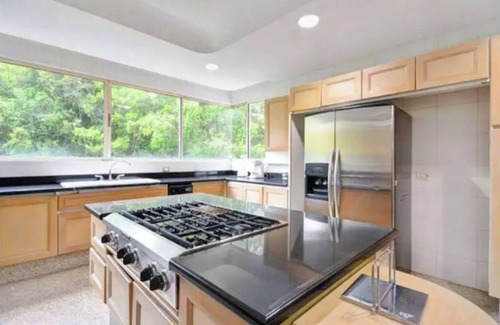 El Poblado Apartamento | 12 Bedrooms Luxury Poblado Penthouse Heated Pool Sauna Butler Security