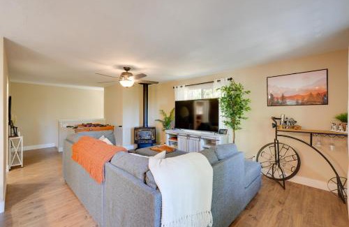 Pollock Pines Casa | 12 Mi to Apple Hill Family-Friendly Cabin Retreat