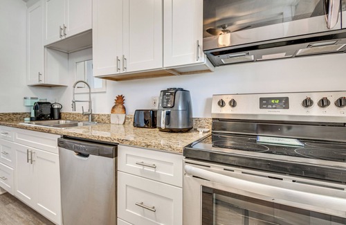 Cocoa Casa | 12 Mi to Beach: Home w/ Outdoor Dining in Cocoa!