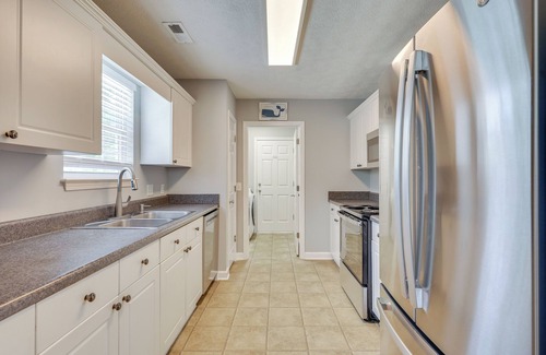 Boiling Spring Lakes Casa | 12 Mi to Beaches: Dog-Friendly Southport Getaway
