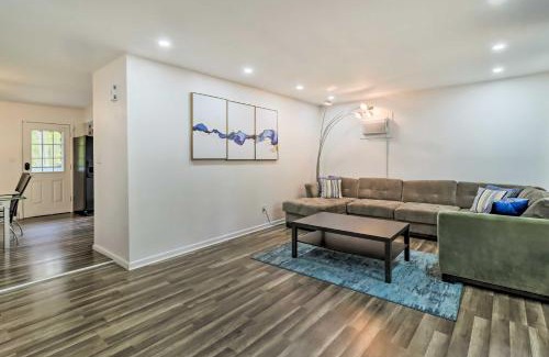Tobyhanna Casa | 12 Mi to Camelback Ski Resort Home with Decks!
