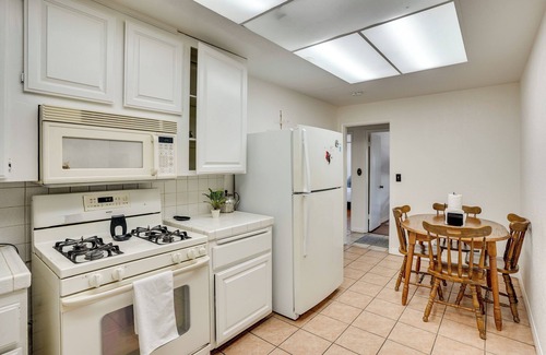 Downey Casa | 12 Mi to Dtwn LA: Family Home w/ Private Sauna!