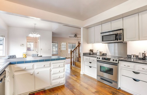 Fair Oaks Casa | 12 Mi to Folsom Historic District: NorCal Getaway