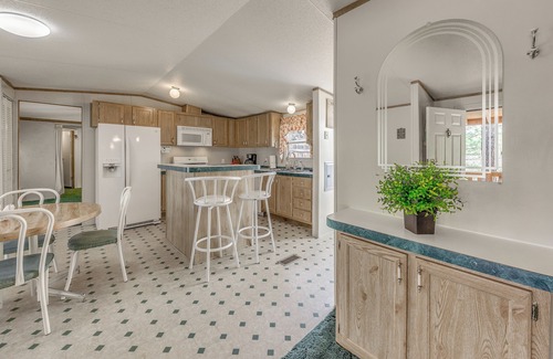 Ruidoso Cabaña | 12 Mi to Ski Apache: Cozy Ruidoso Home w/ Grill!