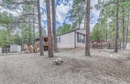 Ruidoso Cabaña | 12 Mi to Ski Apache: Cozy Ruidoso Home w/ Grill!