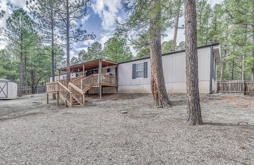 Ruidoso Cabaña | 12 Mi to Ski Apache: Cozy Ruidoso Home w/ Grill!