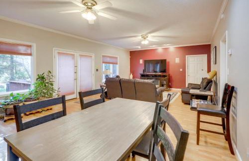 Watkinsville Casa | 12 Mi to UGA Campus Spacious Group Getaway!
