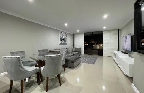 Umhlanga Ridge Apartamento | 12 Palm Boulevard Apt, 402 by Where To Go