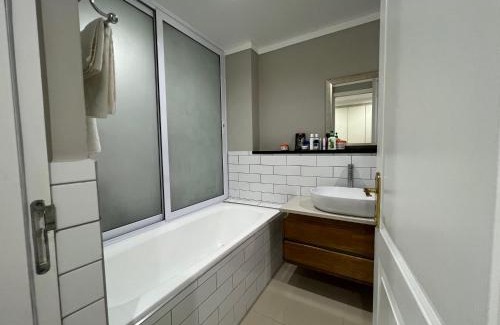Umhlanga Ridge Apartamento | 12 Palm Boulevard Apt, 402 by Where To Go