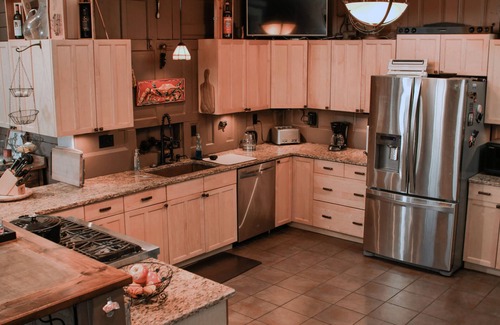 Hillsboro Village Casa | 12 South Bungalow