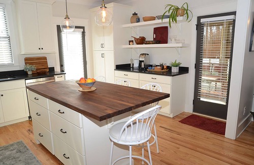 Breeze Hill Casa | 12 Sur casa de huéspedes de lujo ofrece comodidad y una gran ubicación!