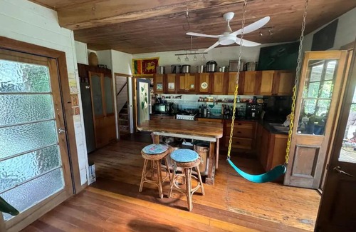 South Lismore Casa | 120yr old house by the river