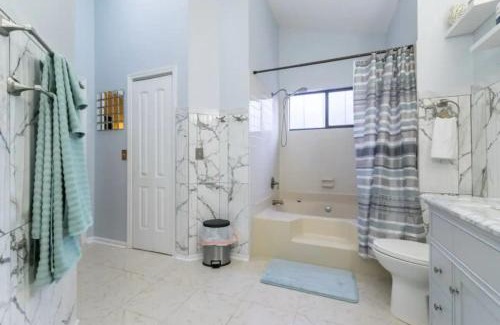 Arlington Casa | 12113 Roundham Ln