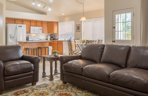 Goodyear Casa | 1216 Goodyear
