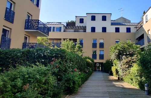 Montevrain Apartamento | 123home- Suite & spa XL