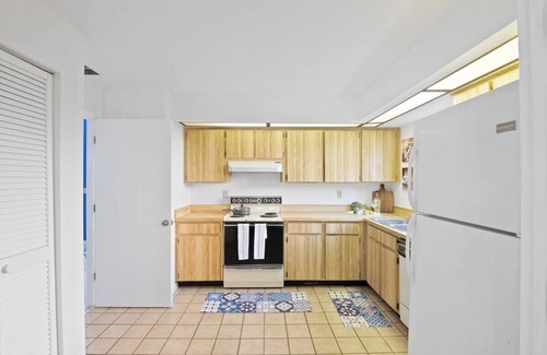 Lakeland Casa | 1244 3BR/2BA Lakefront Oasis Medical Center