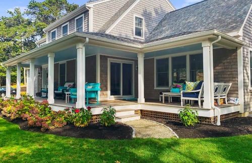 West Chatham Casa | 129 Hardings Beach Road Chatham Cape Cod - - Latitude Adjustment