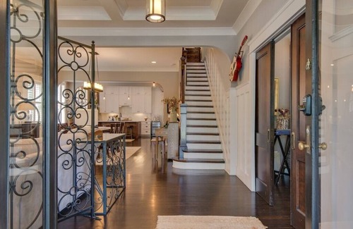Historic Waverly Casa | Lujo en 12South Near Belmont / Lipscomb / Vandy-4BR / 4BA -4 Suites BAÑOS privados