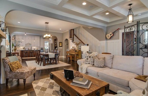 Historic Waverly Casa | Lujo en 12South Near Belmont / Lipscomb / Vandy-4BR / 4BA -4 Suites BAÑOS privados