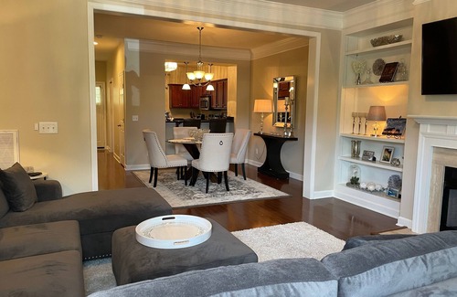 Melrose Casa | 12th Avenue South