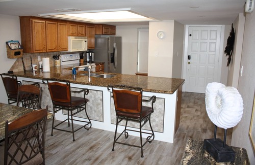 South Padre Island Condominio | Penthouse en el piso 12 frente a la playa, balcón grande, vistas increíbles, 3 piscinas, tenis