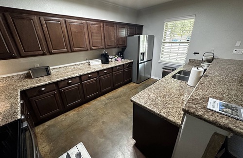 Wellborn Casa | 12th Man Ave