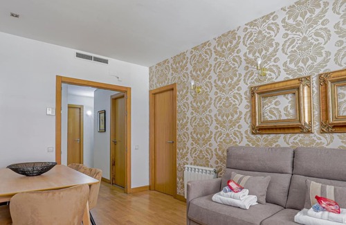 Sant Gervasi – la Bonanova Apartamento | 13. Gold Big Apartment