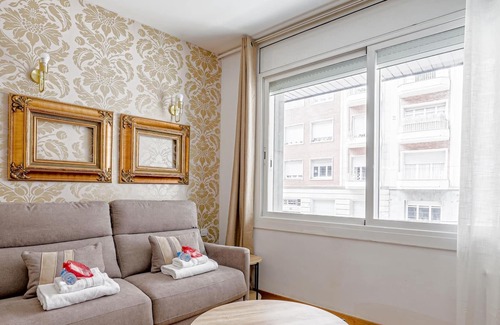 Sant Gervasi – la Bonanova Apartamento | 13. Gold Big Apartment