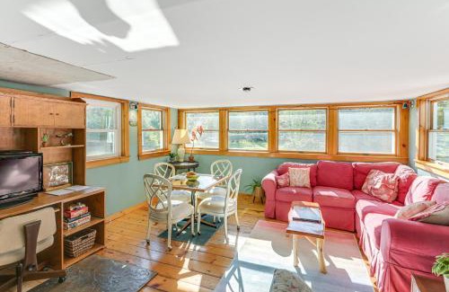Trenton Casa | 13 Mi to Acadia Artistic Retreat in Nature