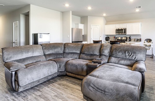Baker Casa | 13 Mi to Baton Rouge: Family-Friendly Home