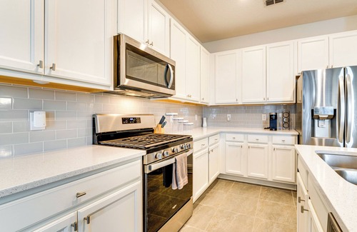 Davenport Casa | 13 Mi to Disney: Davenport Townhome w/ Patio!