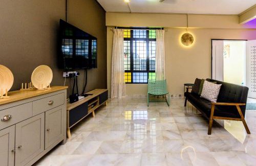 Central Seberang Perai Casa | 13-Pax Vacation Retreats in Butterworth near Sunway Carnival