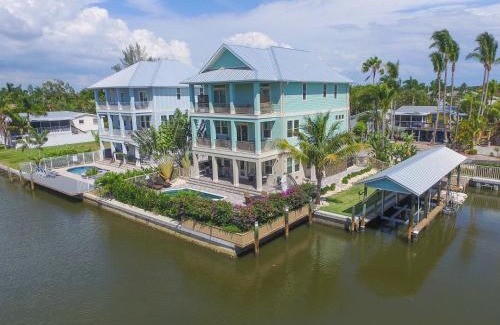 South Island Casa | 135 Island Escape- 5BR Home with Pool and Spa! home