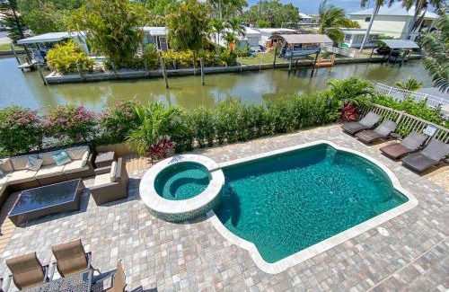 South Island Casa | 135 Island Escape- 5BR Home with Pool and Spa! home