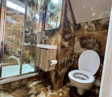 Brent Villa | 135 Watford road