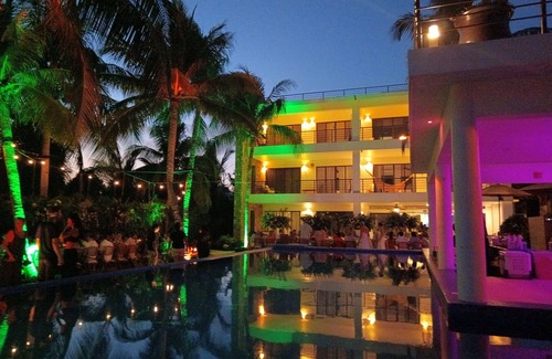 Akumal Villa | ¡La villa de lujo frente al mar para bodas, YOGA, eventos profesionales o simplemente diversión!