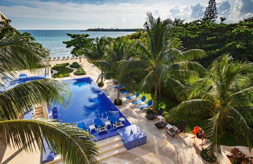 Akumal Villa | ¡La villa de lujo frente al mar para bodas, YOGA, eventos profesionales o simplemente diversión!