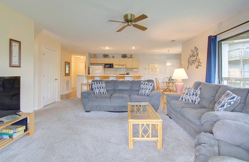 Sea Trail Condominio | 13C - Fairway Villa con vistas a Oyster Bay Golf Links