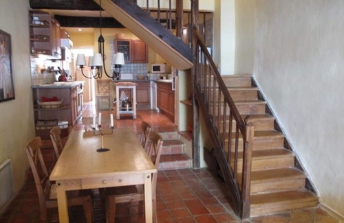 Monflanquin Casa | 13th Century Townhome