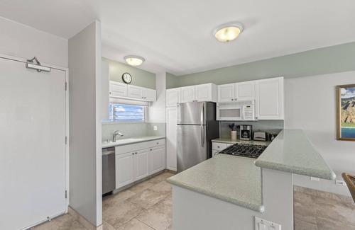 Honolulu Condominio | 13th Floor Waikiki Shore - Ocean-front / King Bed / AC
