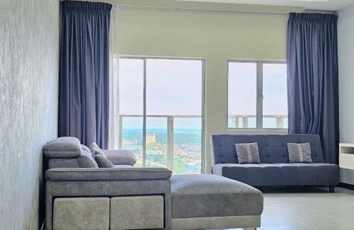 Sekinchan Apartamento | 14楼双层空中别墅 Double Storey Penthouse Spacious Common Space for Gathering