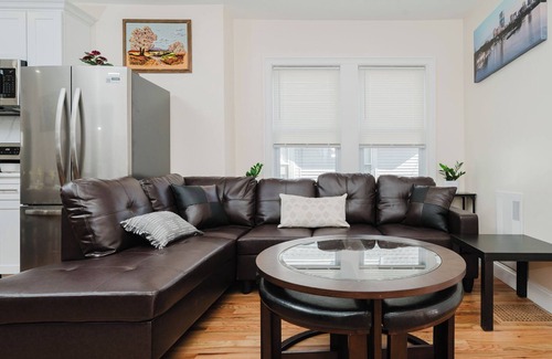 Milton Apartamento | 14/1 - 3BR Milton - Cozy Apt near Blue Hills Museum