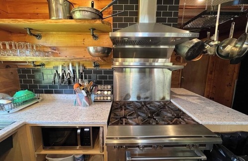 Paupack Complejo | 14-bedroom resort in tranquil Paupack. 1885 Farm & Guest House with Game Room!