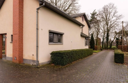 Helchteren Casa | 14 beds, 20p., 2 bath-, 1 livingroom, 1 veranda