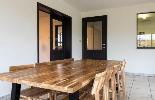 Helchteren Casa | 14 beds, 20p, 2 bath-, 1 livingroom