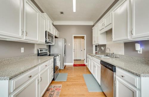 Evans Casa | 14 Mi to Augusta! Family Home with Pet-Friendly Yard