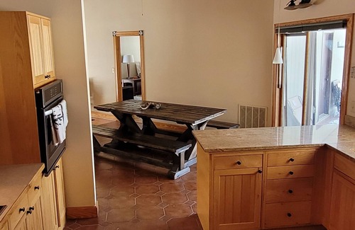 Mebane Casa | 14 miles to UNC, 20 miles to Elon, 26 to Duke, 3 miles to Saxapahaw. Hot tub.