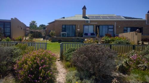 Melkbosstrand Casa | 14 Penguin Place, Melkbosstrand