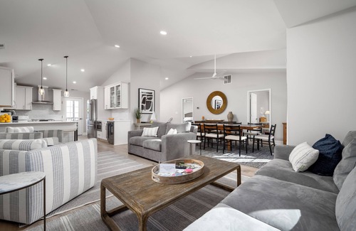 Lewes Casa | 140 Henlopen Shores - Large home close to the beach in Cape Shores!