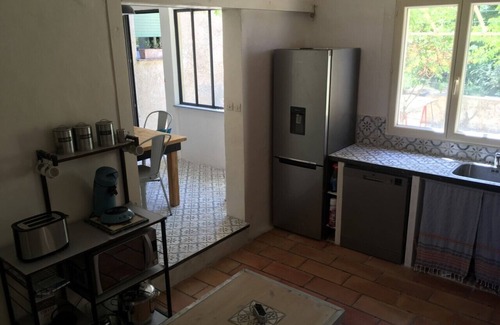 Fontvieille Casa | 140m2 artist's house near Arles